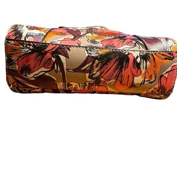 DKNY small crossbody pink flowery design - Picture 5 of 13